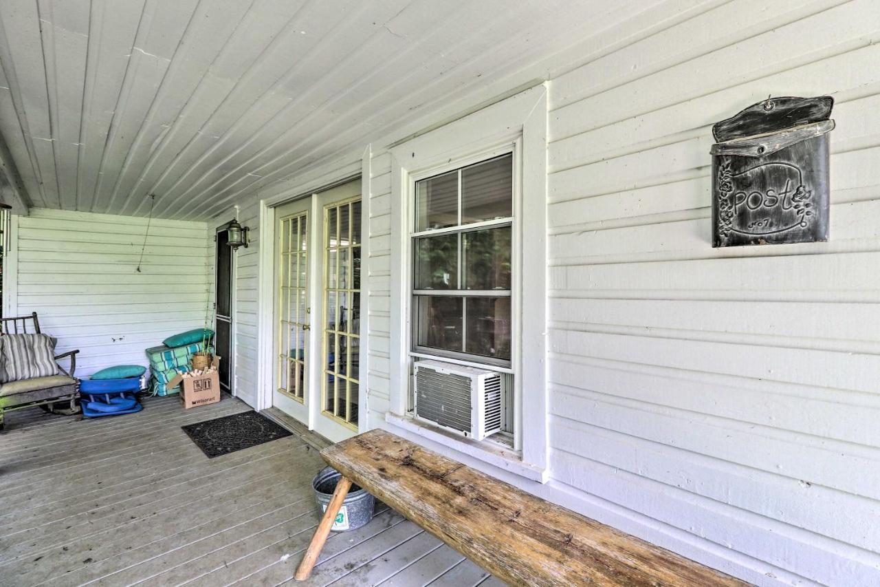 Lil Red Hen Cottage In The Boone Area With Hot Tub เวสต์เจฟเฟอร์สัน ภายนอก รูปภาพ